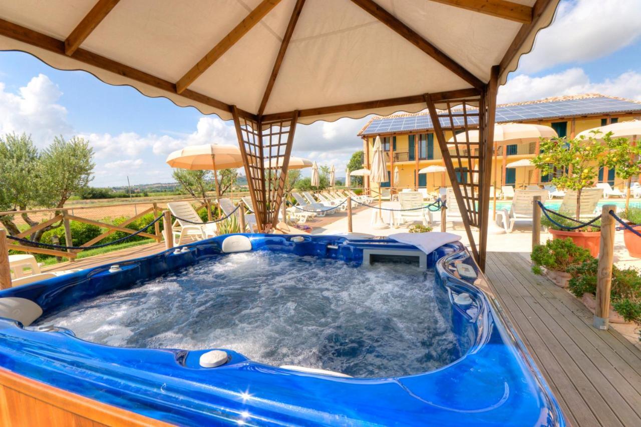 Casale Del Conero Aparthotel Porto Recanati Εξωτερικό φωτογραφία