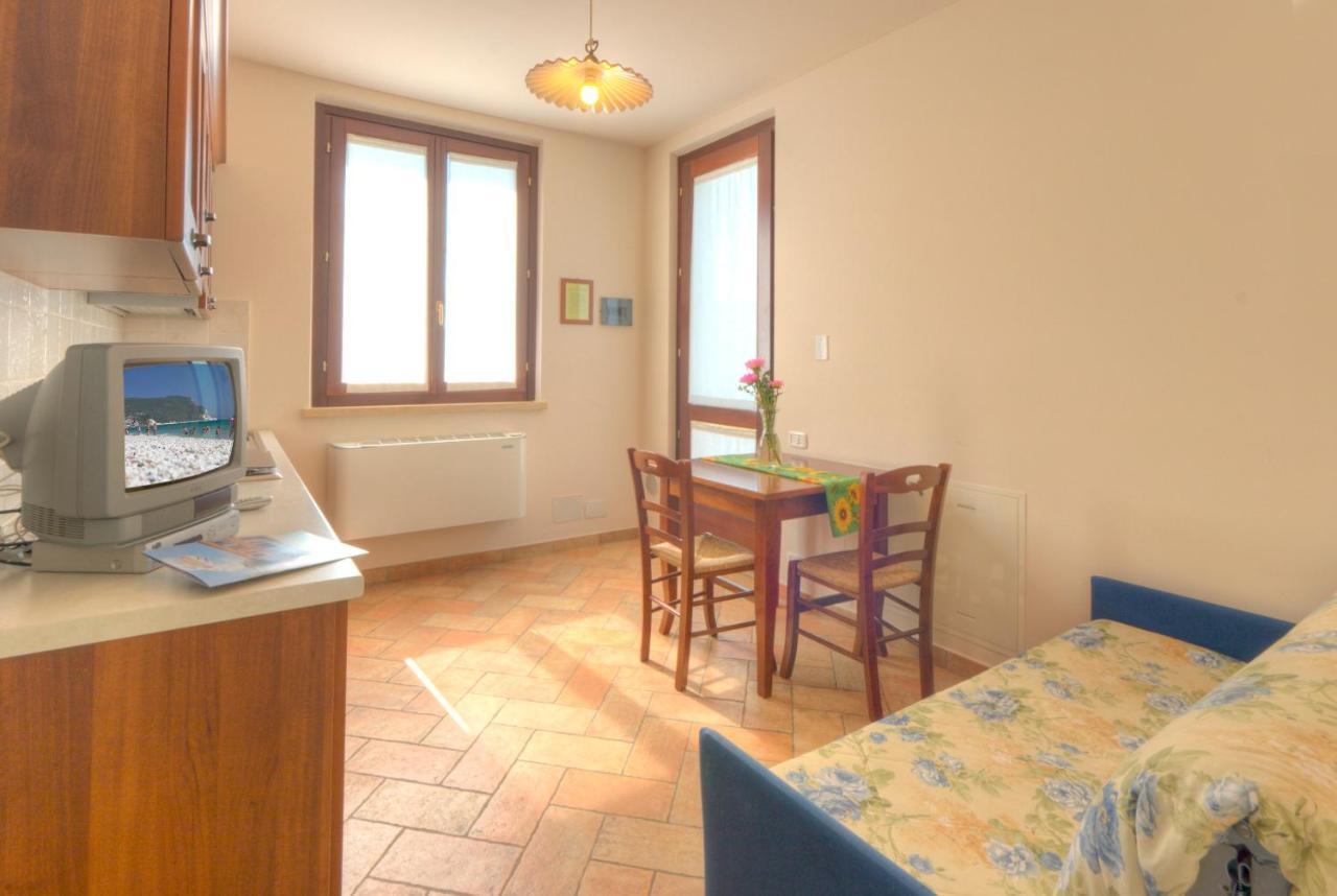 Casale Del Conero Aparthotel Porto Recanati Εξωτερικό φωτογραφία